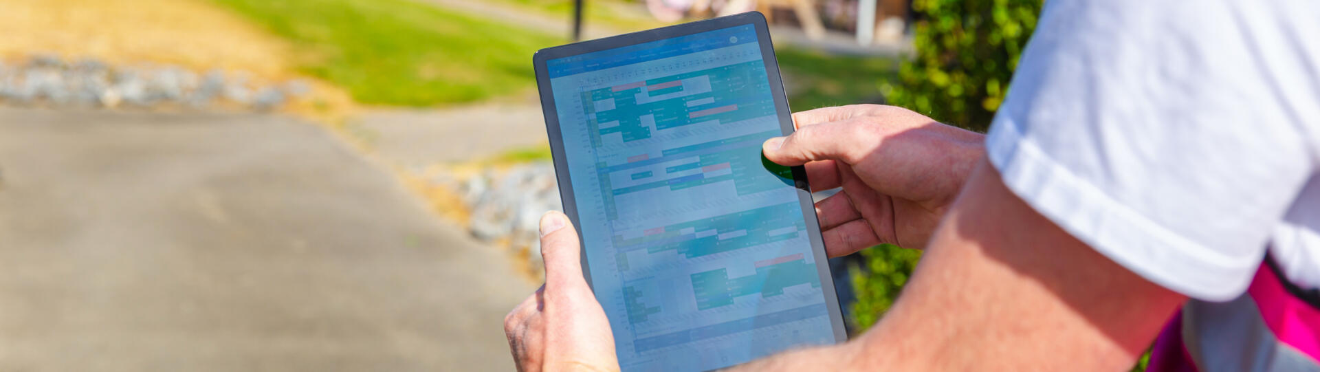 Online reserveringssysteem ons buiten planbord tablet